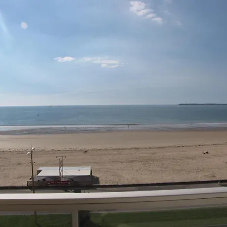 Vue A 30 M² Avec Terrasse Апартаменты