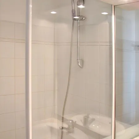 Contemporain Avec Vue A 30 M² Terrasse *
