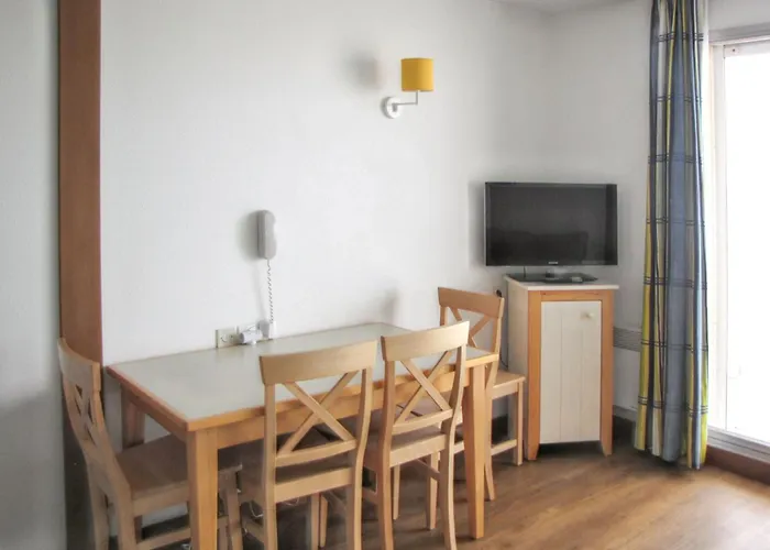 Apartment Vue A 30 M² Avec Terrasse *