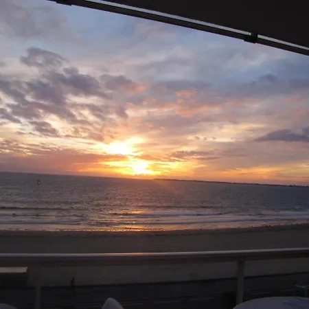 Appartement A A 200 M De La Avec Vue Sur La Balcon Amenage Et Wifi *