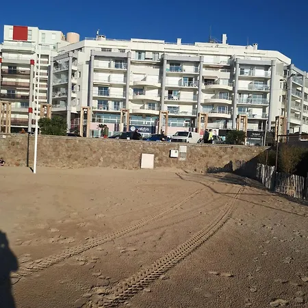 Vue A 30 M² Avec Terrasse Apartman