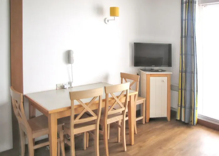 Vue A 30 M² Avec Terrasse * Pornichet